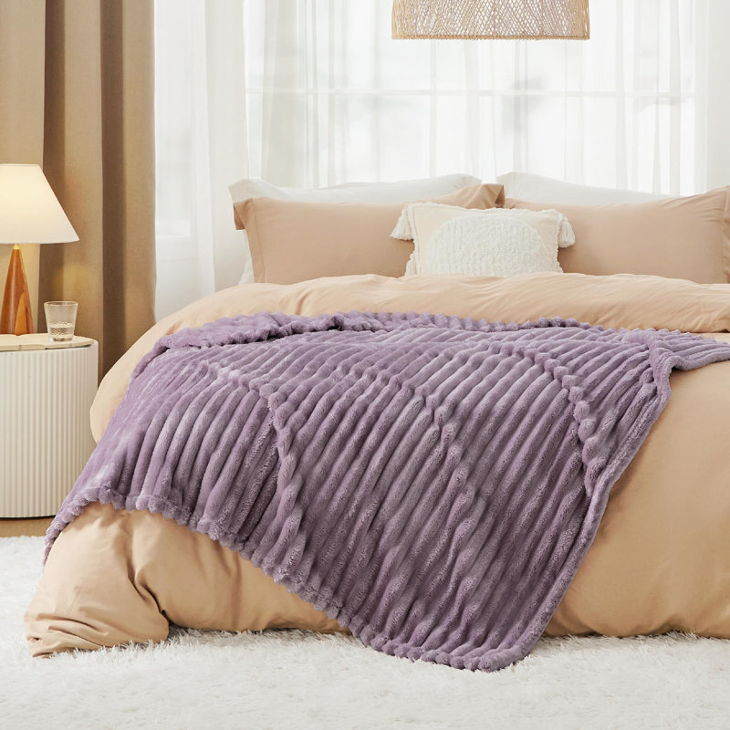 Couverture en flanelle de lits pour lit simple / simple TG pour filles, couverture douce et confortable de 300 g / m² pour dortoir et décoration intérieure, brouillard de mer, cadeau toutes saisons