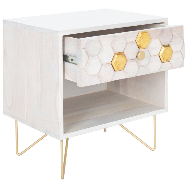 Elegant Kershaw Walnut 19.1'' W Nightstand – Stylish Contemporary Design with Carved Drawer & Brass, White Washed