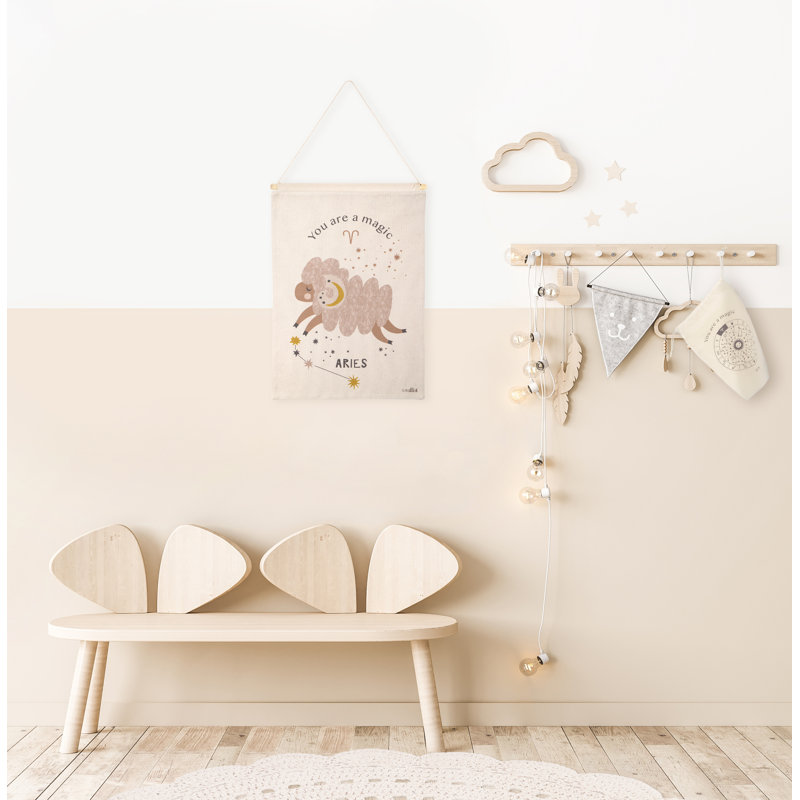 MUR PENDANT LES PETITS ARIES
