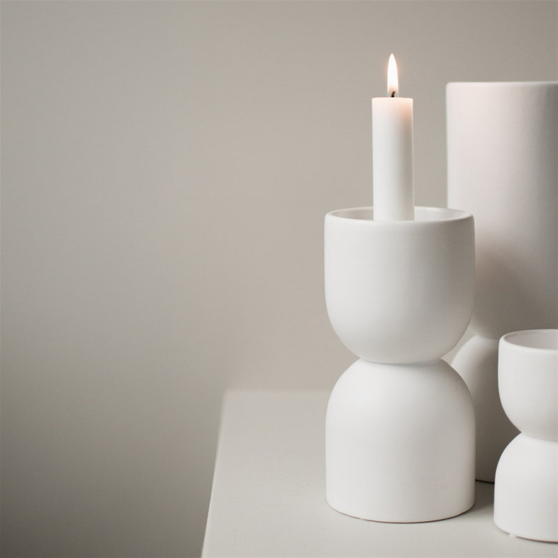 Post Pot White, 6.3'' H x 3.15'' W x 3.15'' D