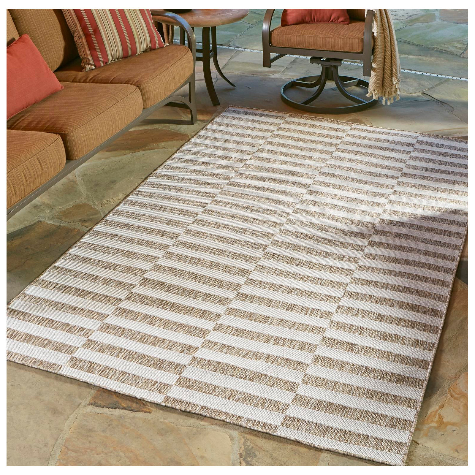 Robinson Brown Indoor/Outdoor Rug, Rectangle 7'1" x 10'