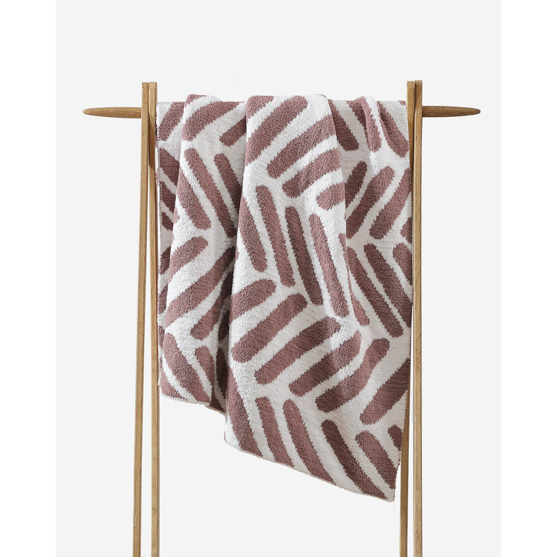 Rose and Off-White Geometric Pattern Throw Blanket
