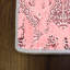 Tapis floral rose / gris tissé à la machine Cowan-2019706721