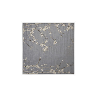 Tapis gris soyeux et moelleux