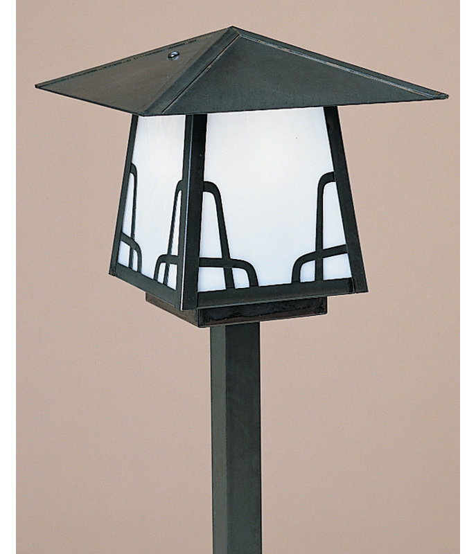 Éclairage de sentier 1 lumière Mannford, Hillcrest, Bronze, Blanc opalescent