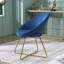 Luxueux fauteuil d'appoint rembourré avec base robuste, offrant confort et style pour des moments de détente à la maison.-1612115479