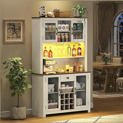 70,9 po Armoire de rangement pour garde-manger rustique, huche de cuisine avec prises à DEL et armoire à vin avec portes et tablettes