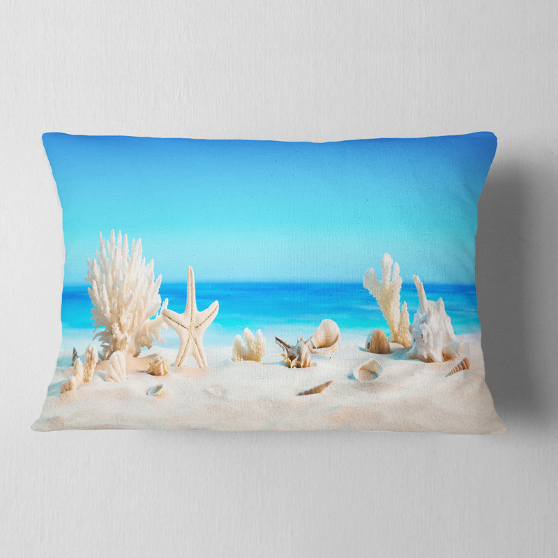 Coquillages sur une plage tropicale - Coussin imprimé sur les plages