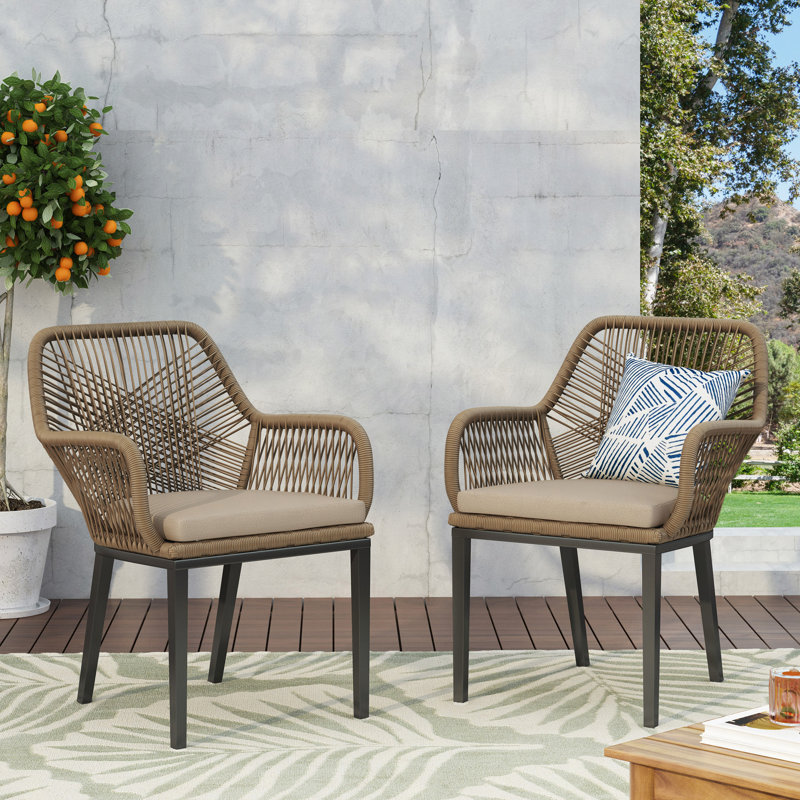 RUSSELL CHAIR