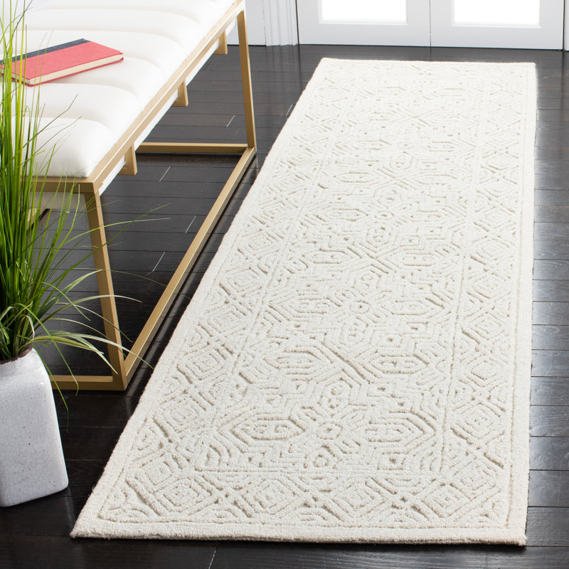 Jellisa Hand Tufted Wool/Cotton Geometric Rug in Ivory, Runner 2'3" x 8'