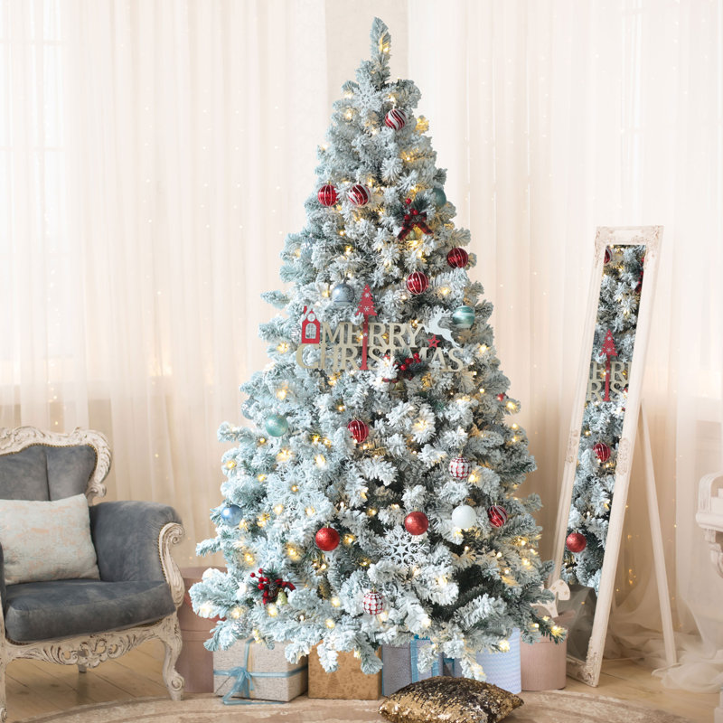 Arbre de Noël vert pin floqué / givré avec lumières DEL, H 6 pi