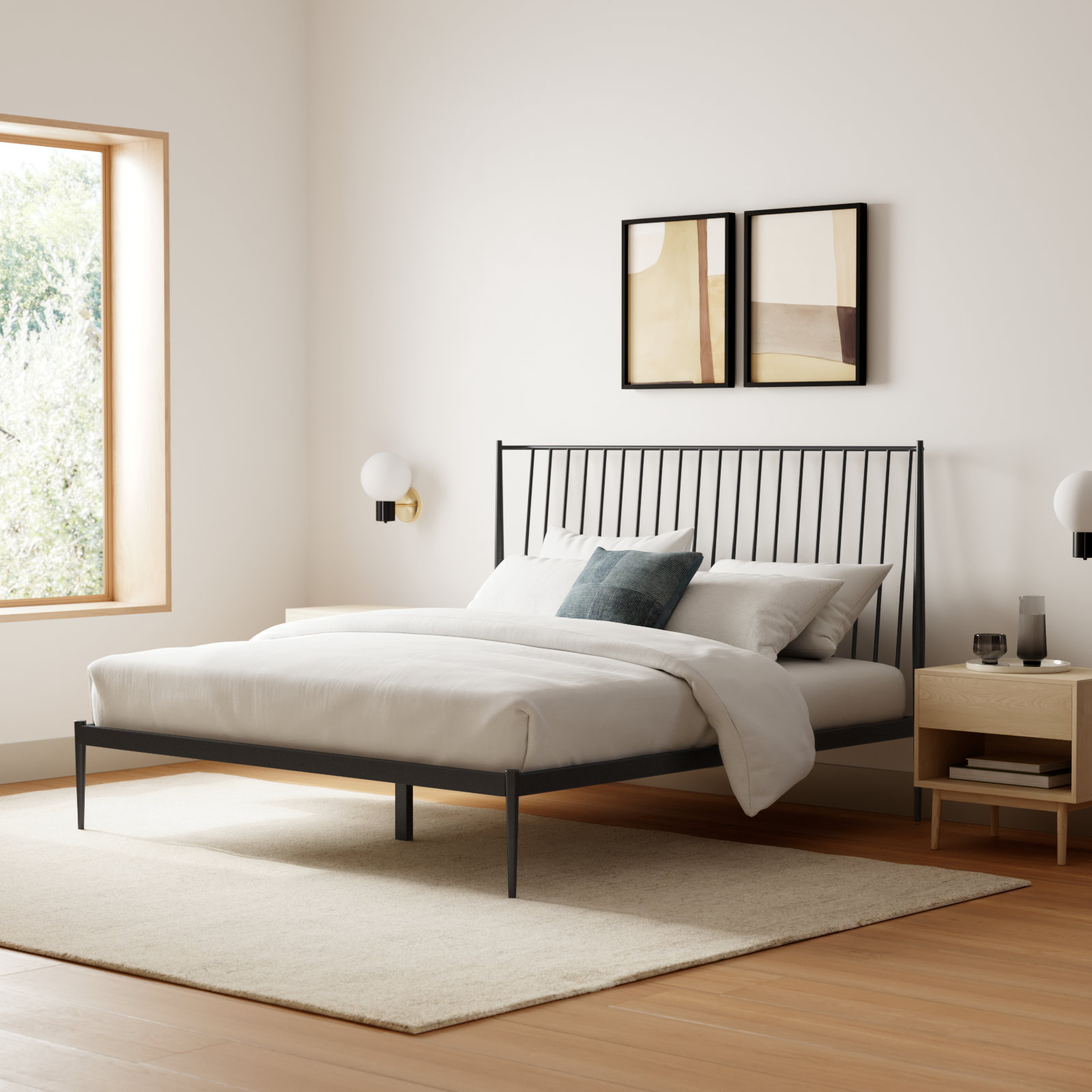 Aston Spindle Bed, Black, Queen