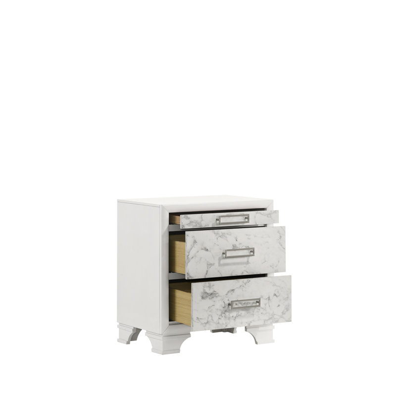 Table de chevet blanche en bois blanc, esthétique moderne, commode à tiroirs, poignées argentées, fonctionnalité,