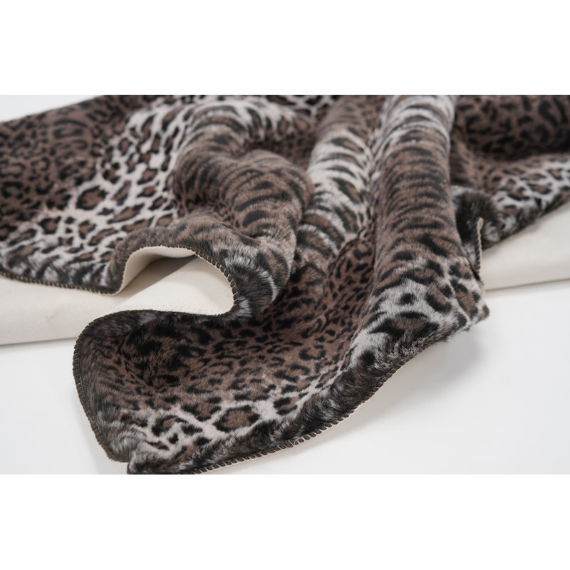 Tapis brun à imprimé animal, Rectangulaire 7 pi 6 po x 10 pi 3 po