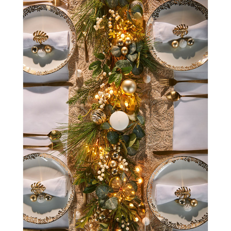 10.16cm Lighted Faux Spruce Garland with Lights