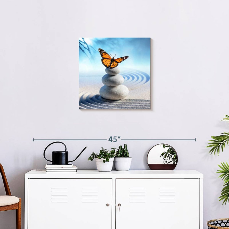 Crowle Zen Garden - papillon orange