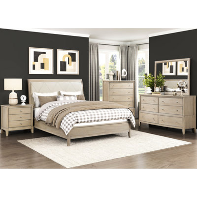 Cadre de grand lit beige avec tête de lit tapissier en similicuir de style classique et rails pour la chambre à coucher