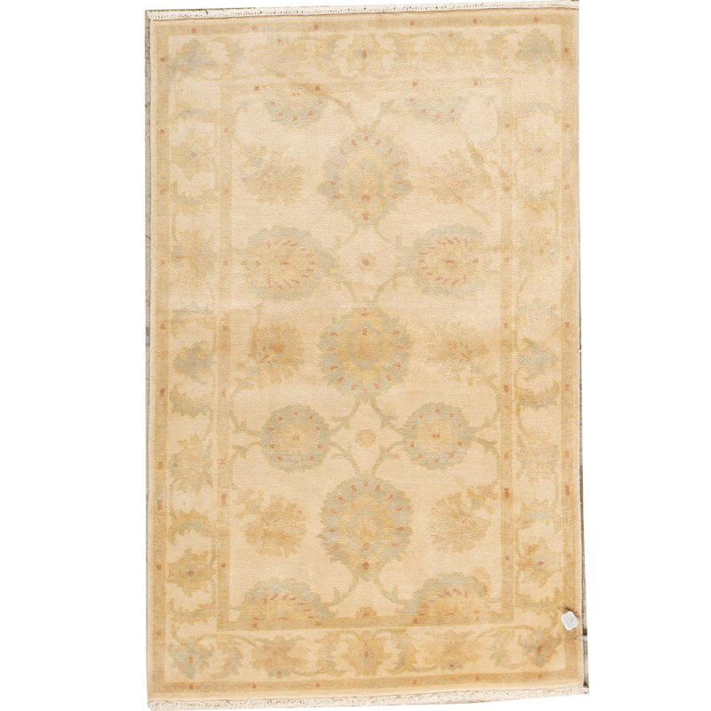 Tapis ivoire noué à la main de haute qualité