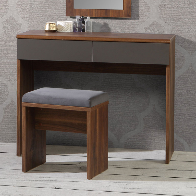 Farhiya Accent Stool