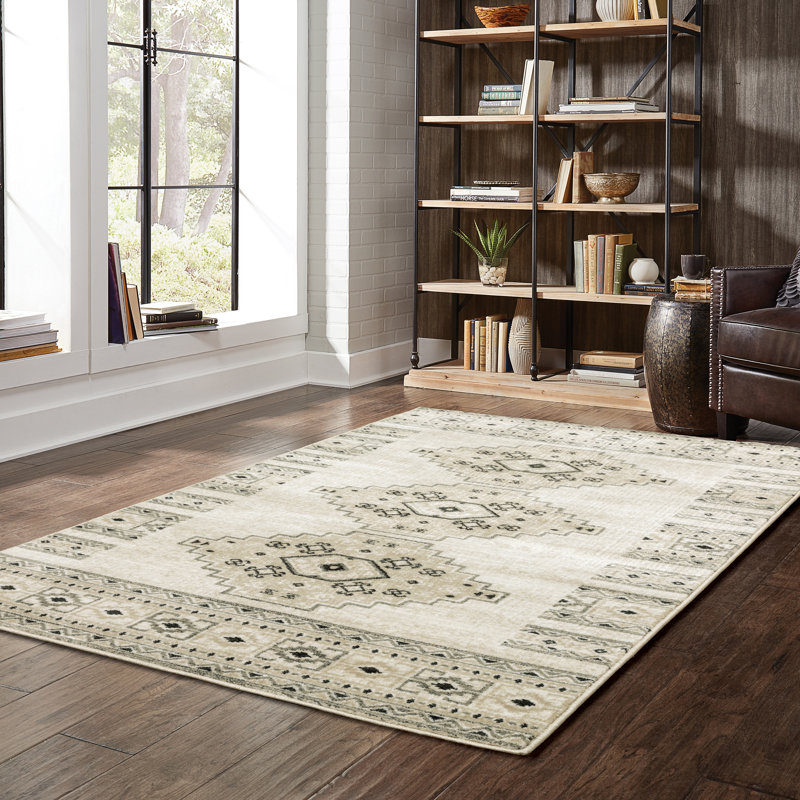 Tapis ivoire / gris Basurto, Rectangle 5 pi 3 po x 7 pi 3 po