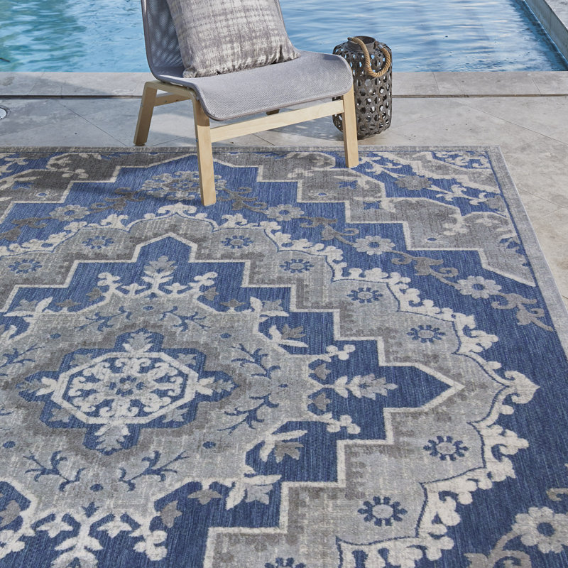 Blue and Gray Synthetic Flat Woven Reversible Area Rug 5' x 7'