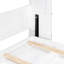 Grand lit blanc avec, imprimé, conduit sous, lit moderne, blanc, motif, prise de courant