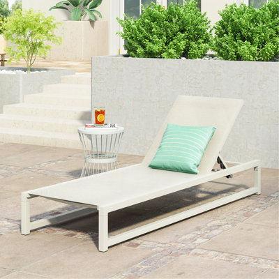 Chaise Lounge