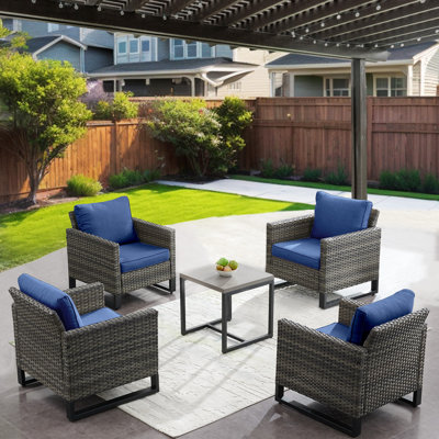 Chaise de patio avec coussins Nazime
