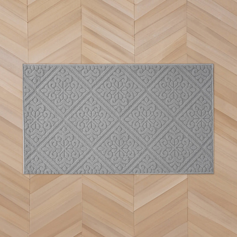 Austell Machine Woven Synthetic Area Rug in Gray, Rectangle 2'2" x 3'9"
