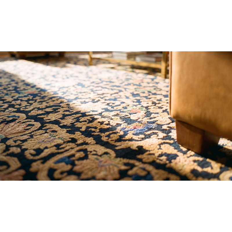 Tapis noué à la main chinois antique en laine bleue des années 1900