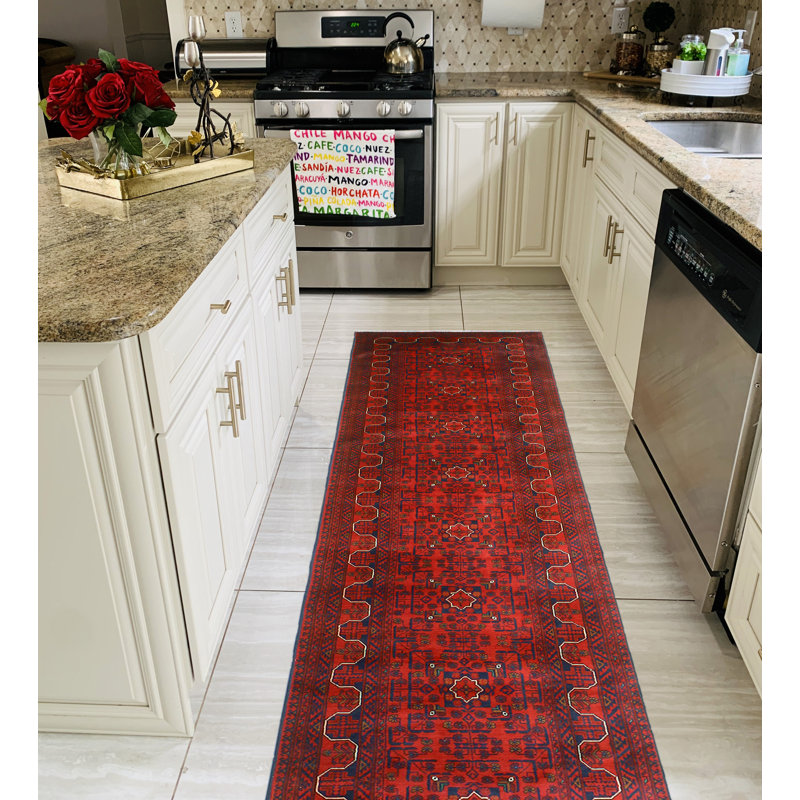 Khyle Raya Red Runner