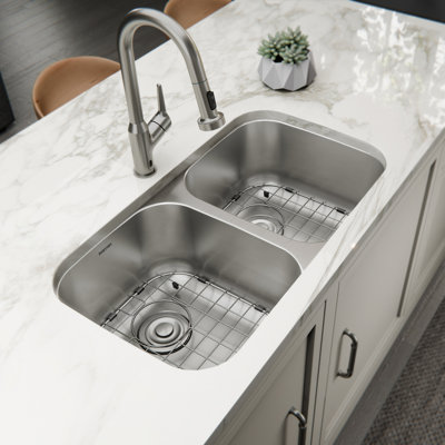 Évier de cuisine à double cuve encastrable en acier inoxydable de calibre 18 avec accessoires Karran Profile