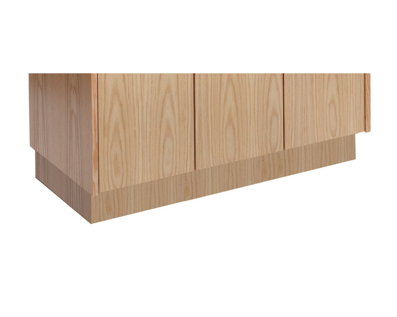 Natural Red Oak 15"W x 18"D x 4"H Locker Base