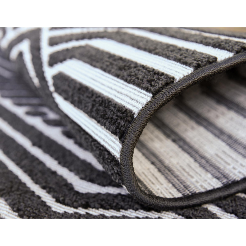 Geometric Black Indoor/Outdoor Area Rug, Round 8'