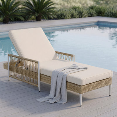 Chaise longue d'extérieur en rotin pe toutes saisons pour l'extérieur, fauteuil de patio minimaliste en osier avec inclinable réglable à 6 vitesses, accoudoirs et coussin pour bord de piscine, terrasse, beige