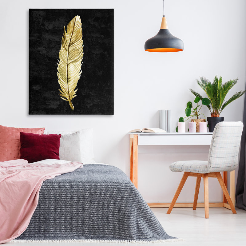 Plume courbée sur toile noire, design par Kim Allen, H 48 po x l 36 po