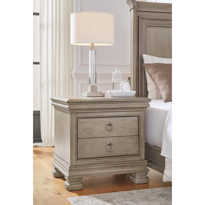 Lexorne Gray Traditional 3-Drawer Nightstand with USB Charging