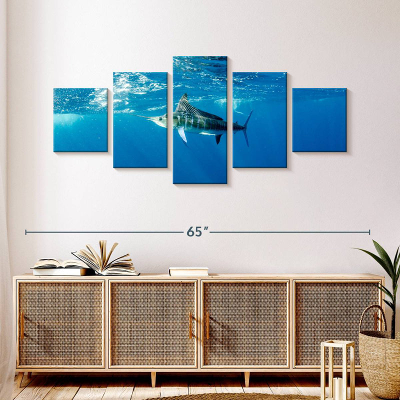 Marlin sous l'eau, H 24 po x l 55 po