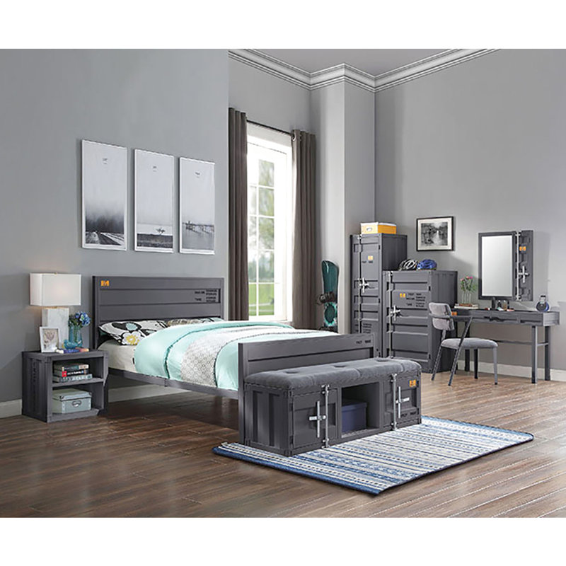 Lit simple moderne avec finition bronze industriel et structure en métal, style industriel, lit à lattes sans sommier requis, bronze industriel, design pour chambre à coucher,
