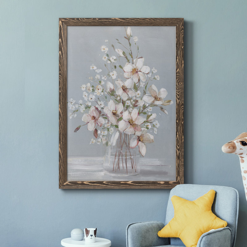 Magnolia Romance - Peinture sur toile encadrée, Encadré de bois de noyer, H 44 po x l 31 po x P 1 po