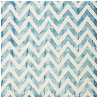 Danny Hand Tufted Wool Chevron Rug
