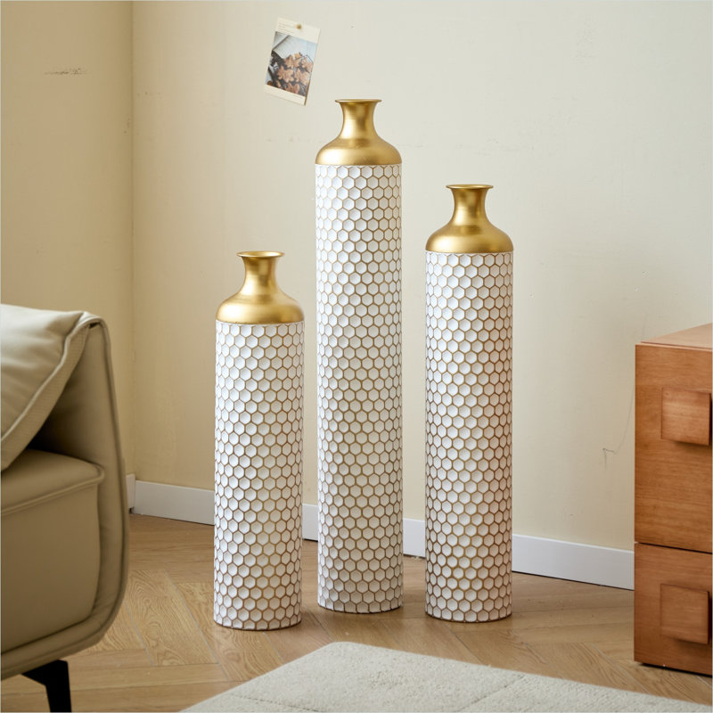 Vases et bocaux combinant décor de salon et cadre en métal avec 5,9