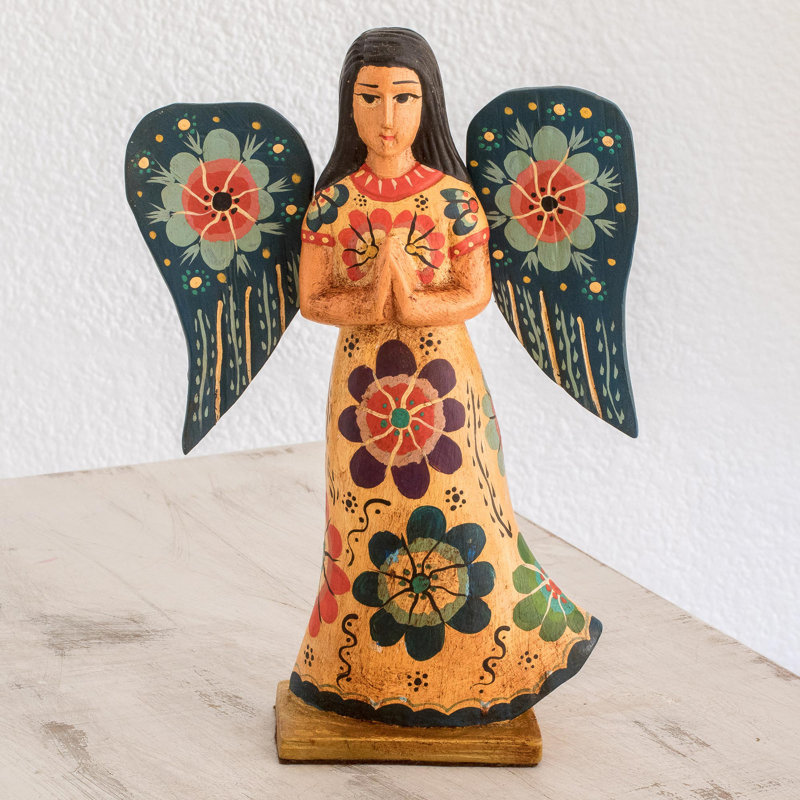 Delphis Figurines & Sculptures