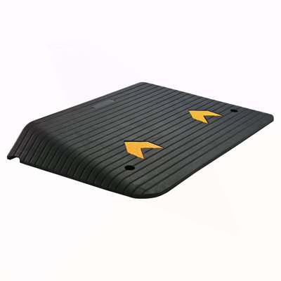 Rampe de seuil en caoutchouc, porte de rampe d'accès pour fauteuil roulant de 4 po, rampe d'alimentation en caoutchouc recyclé avec capacité de charge de 33069 lb, rampe en caoutchouc à surface antidérapante pour scooter de fauteuil roulant