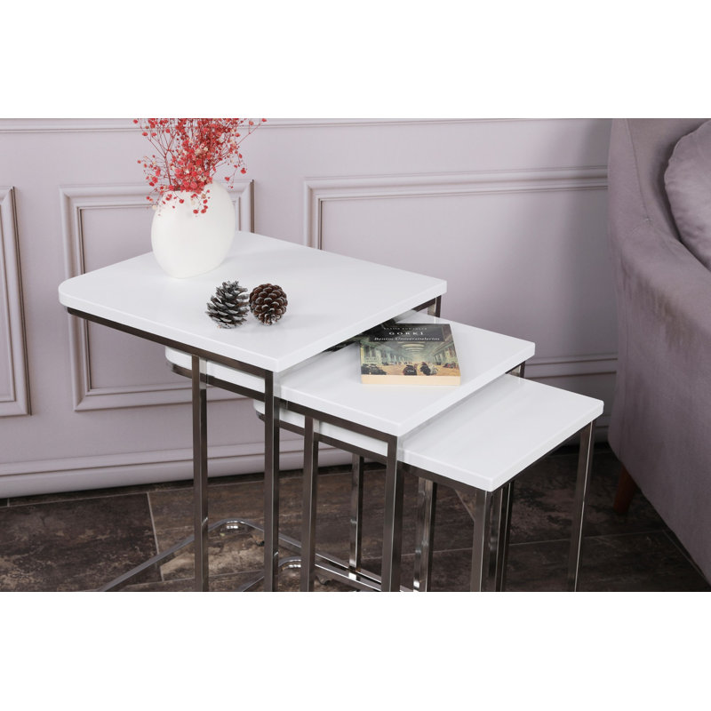 Ensemble de tables gigognes modernes (3 pièces), blanc, 16,1 po x 18,1 po x 19,3 po | Cadre 100% métal et plateau à membrane 100% panneau de fibres à densité moyenne | Conception élégante parfaite pour le salon, le bureau et les espaces contemporains, durable et chic