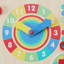 Teamson Kids - Calendrier préscolaire «Play All About Today»