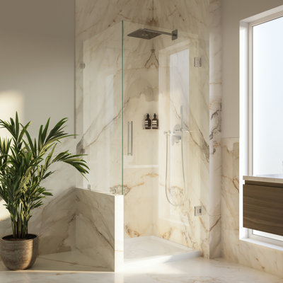 Base de bac de douche Marquette 32 x 32 avec drain central en blanc brillant Marquette