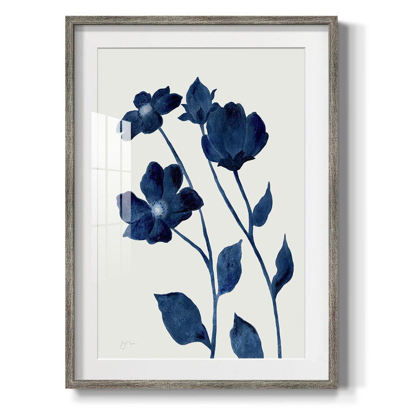 Indigo Bloom I, reproduction encadrée, Blanc, Papier encadré argent vieilli
