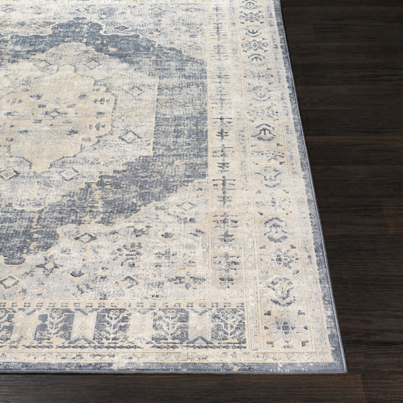 Shultz Floral Indoor Rug, Rectangle 2' x 3'