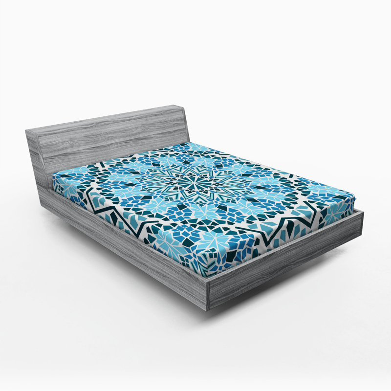 Microfiber Geometric Fitted Sheet, Queen Fitted Sheet